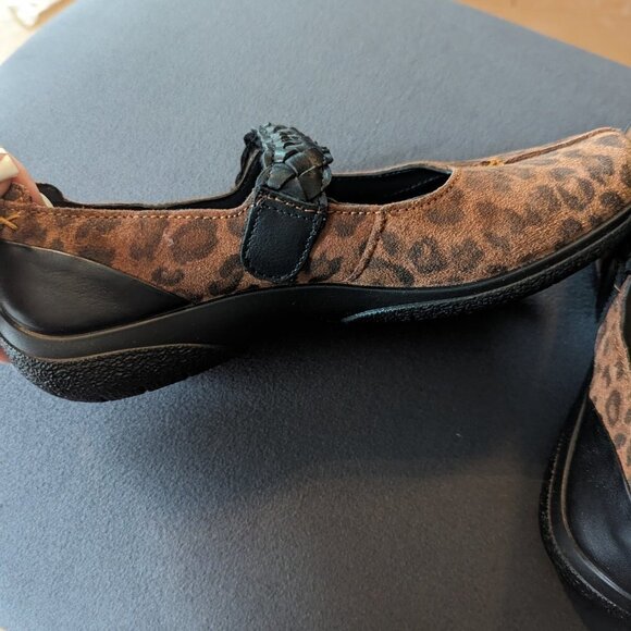 Hotter Shake II Leopard Mary Janes – Size 7 US / 5 UK - Picture 3 of 7